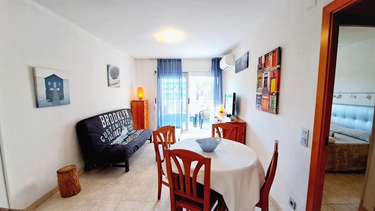 Apartamentos Navarra 07 Salou Buitenkant foto