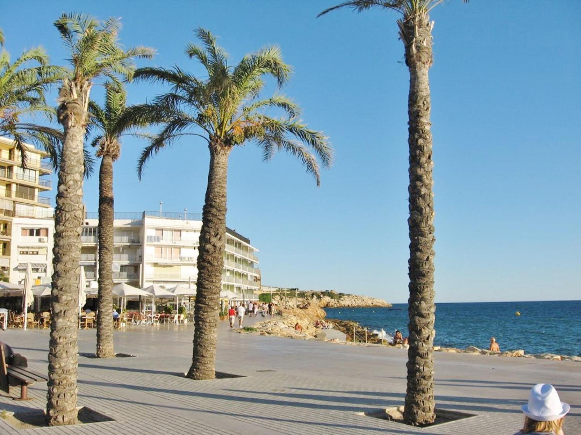 Apartamentos Navarra 07 Salou Buitenkant foto